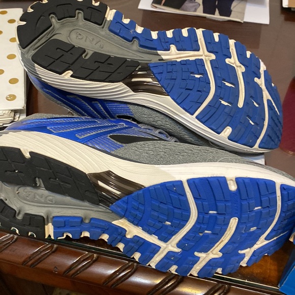 Brooks Adrenaline GTS 18- Grey/Blue/Black - Picture 9 of 9
